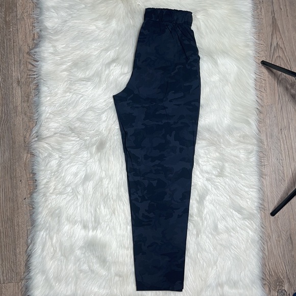 Lululemon Stretch High-Rise Pant size 6 - Picture 2 of 8